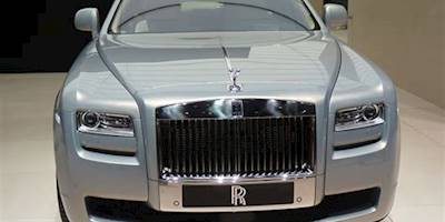 File:2010 Rolls-Royce Ghost (1) Mondial de l'automobile ...