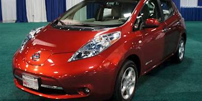 File:Nissan Leaf WAS 2012 0756.JPG - Wikimedia Commons