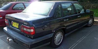 File:1994-1997 Volvo 850 SE sedan 03.jpg - Wikimedia Commons