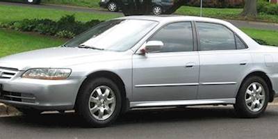 File:2001-02 Honda Accord Sedan.jpg - Wikimedia Commons