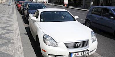 File:White Lexus SC 430 in Karlín, Prague.jpg - Wikimedia ...
