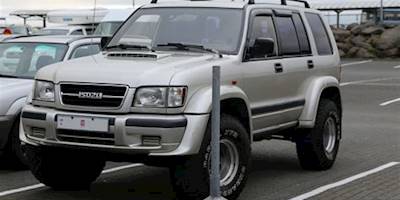 1998 Isuzu Trooper | 3.0TD (UBS73) with the usual monster ...