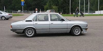 File:BMW 528i E12 (7736266060).jpg - Wikimedia Commons