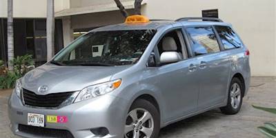 2014 Toyota Sienna minivan taxi | One of the default taxis ...
