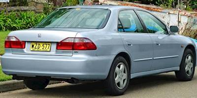 File:1997-2001 Honda Accord V6 sedan (2011-04-02) 02.jpg ...