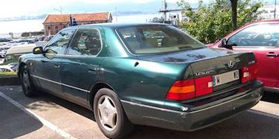 File:1998 Lexus LS 400 (6223082746).jpg - Wikimedia Commons