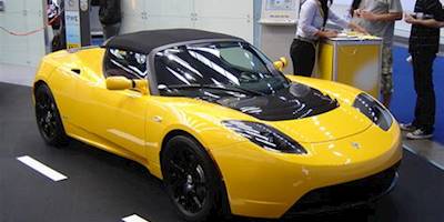 IAA 2009: Tesla Roadster | This is an electric Tesla ...