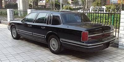 Lincoln Town Car - Wikipedia