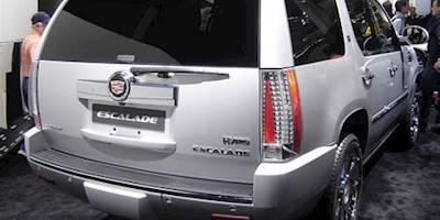 IAA 2011: Cadillac Escalade Hybrid | This Cadillac ...