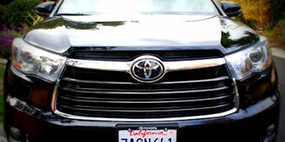 File:Front Grill - 2014 Toyota Highlander Limited Platinum ...