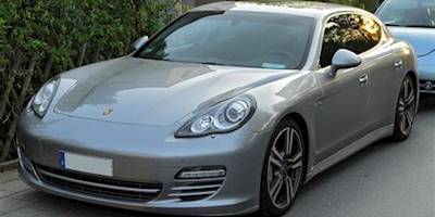 File:Porsche Panamera 4S front 20100428.jpg - Wikimedia ...