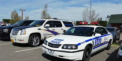 Chevrolet Impala NYPD Police & Cadillac Escalade Alaska St ...