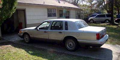 Car I bought to replace my Vette. | 1993 Lincoln Town Car ...