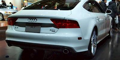 File:CIAS 2013 - Audi A7 3.0T (8513616879).jpg - Wikimedia ...