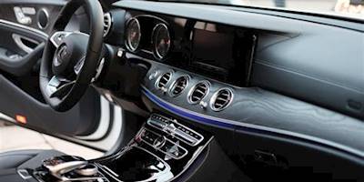 File:Mercedes-Benz W213 (E-class) interior.jpg - Wikimedia ...