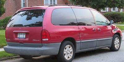 File:1996 Dodge Grand Caravan 3.8L rear 6.13.18.jpg ...