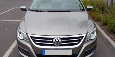 Volkswagen Passat Front