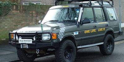 Old Land Rover Discovery