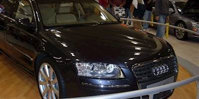 File:2005 Audi A8 L W12 European model 1.JPG - Wikimedia ...