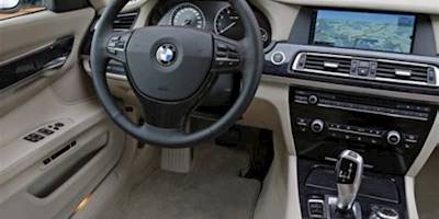 2009 BMW 750Li Interior