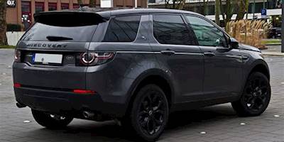 File:Land Rover Discovery Sport TD4 HSE Black-Paket ...