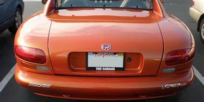 File:Orange Dodge Viper SRT-10 rear.JPG