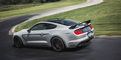 First Look: 2016 Ford Shelby GT350 and GT350R Mustang