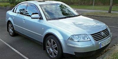 File:2003 Volkswagen Passat (3BG MY03) SE V6 sedan (2010 ...