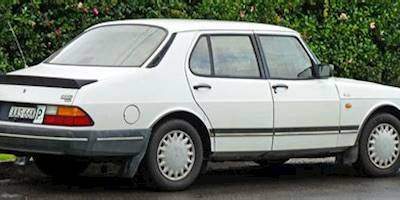 File:1987-1993 Saab 900i sedan (2011-04-28).jpg ...