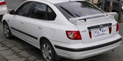 File:2004 Hyundai Elantra (XD MY04) hatchback (2015-07-06 ...