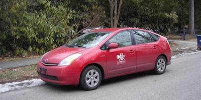 File:2006 Toyota Prius Car Share.jpg - Wikimedia Commons