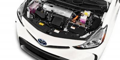 2015 Toyota Prius V Engine