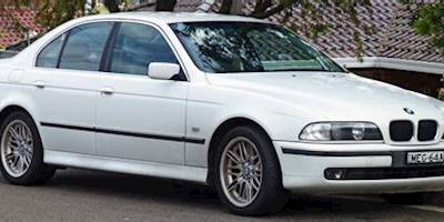 2000 BMW E39
