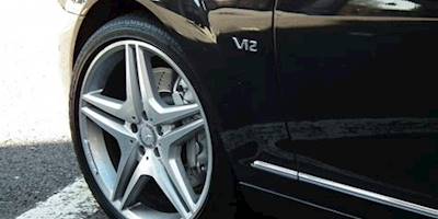 V12 | 2009 Mercedes-benz S600 L V12 detail shot ...