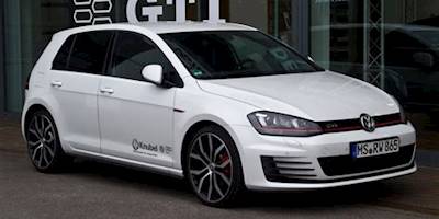 File:VW Golf GTI (VII) – Frontansicht, 22. August 2013 ...