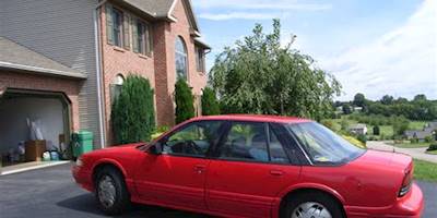 1995 Oldsmobile Cutlass Supreme Red