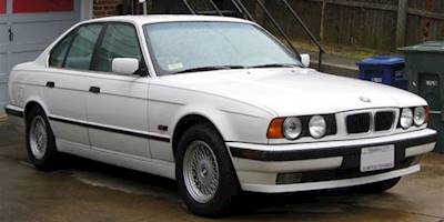 E34 BMW 5 Series