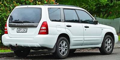 File:2002-2005 Subaru Forester XT wagon (2011-11-18) 02 ...