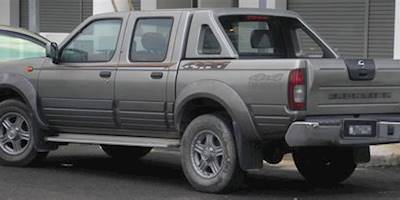 File:Nissan Frontier (first generation, first facelift ...
