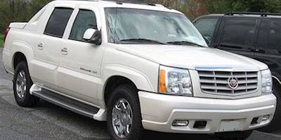 File:1st-Cadillac-Escalade-EXT.jpg - Wikimedia Commons
