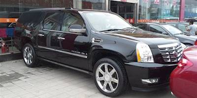 File:Cadillac Escalade III ESV China 2014-04-25.jpg ...
