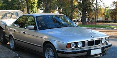 File:BMW 540i 1994 (15687675722).jpg - Wikimedia Commons