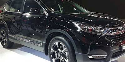 Review: 2018 Honda CR-V diesel video review - Motors ...