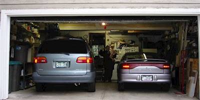 Garage | Our cars -- the 2000 Toyota Sienna, and the 1995 ...
