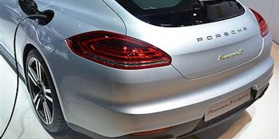 File:IAA 2013 Porsche Panamera S e-hybrid (9834184034).jpg ...
