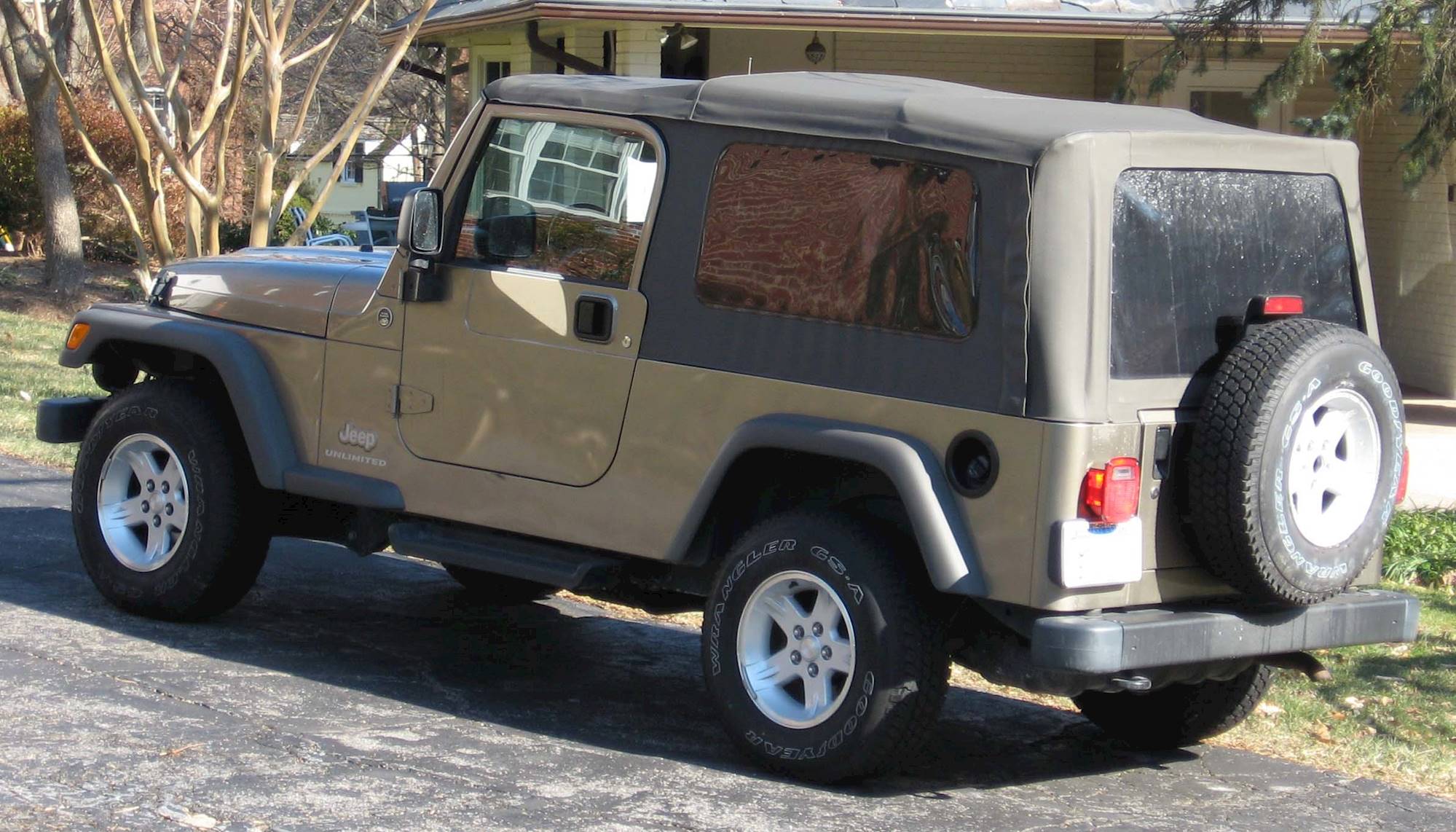 2004 Jeep Wrangler Rubicon - Convertible SUV  4x4 Manual