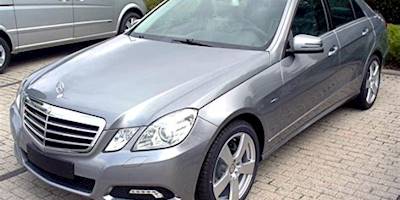 File:Mercedes-Benz W212 E 350 Avantgarde Palladiumsilber ...