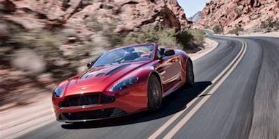 Aston Martin V12 Vantage S Roadster - Throttle Addicted