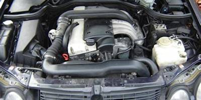 Mercedes 2.2 Diesel Engine