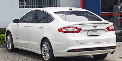 File:Ford Fusion Hybrid Brazil 02 2014 PRG 01.jpg ...
